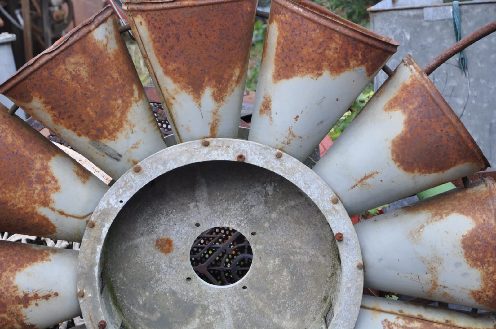 Vintage Radial Machinery Cover - Image 1